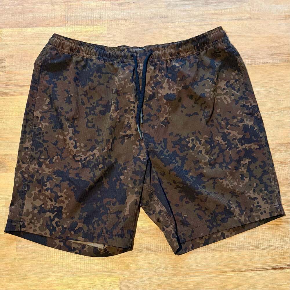 Billabong Adventure Division Surftrek Plus Camo Shorts Size M